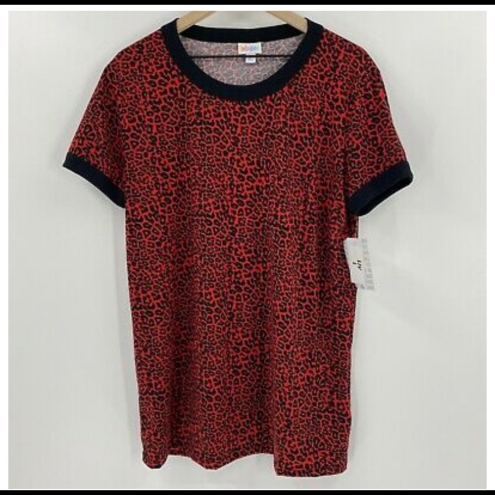 Lularoe Liv Basic T - Size Large